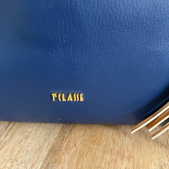 Alviero Martini 1A Claisse Navy Boho Shoulder Bag With Tassles - Picture 5 of 15